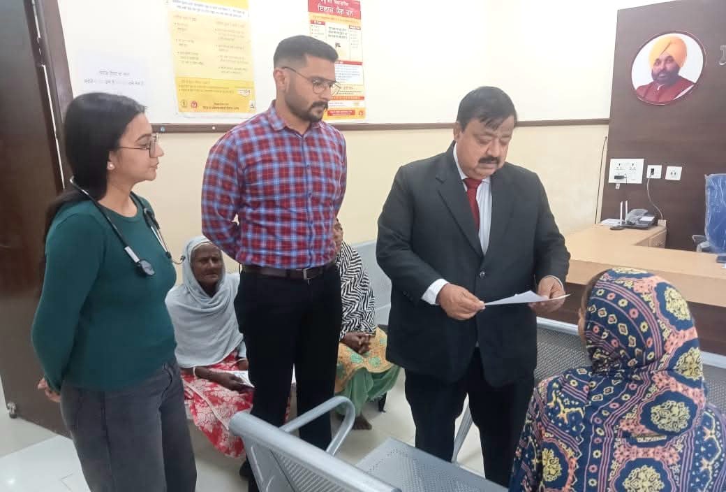सिविल सर्जन ने एसडीएच गढ़शंकर और आम आदमी क्लिनिक हाबोवाल और खुरालगढ़ का दौरा किया